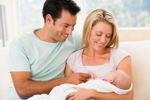 Кормление грудью новорожденного ребенка